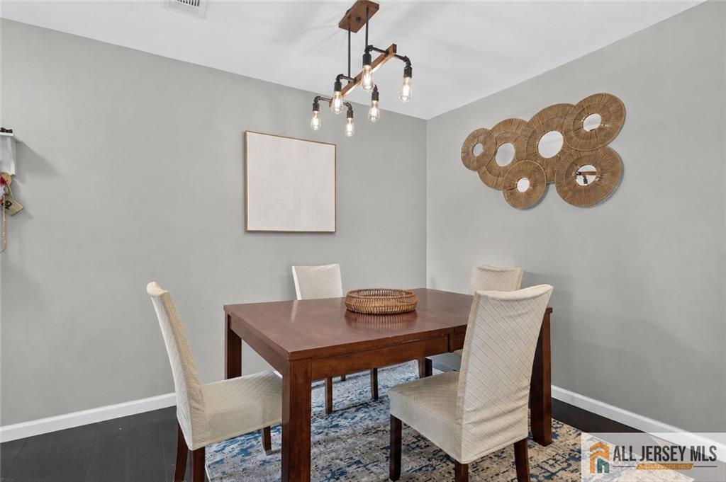 1914 Bayhead Drive Parlin NJ 08859