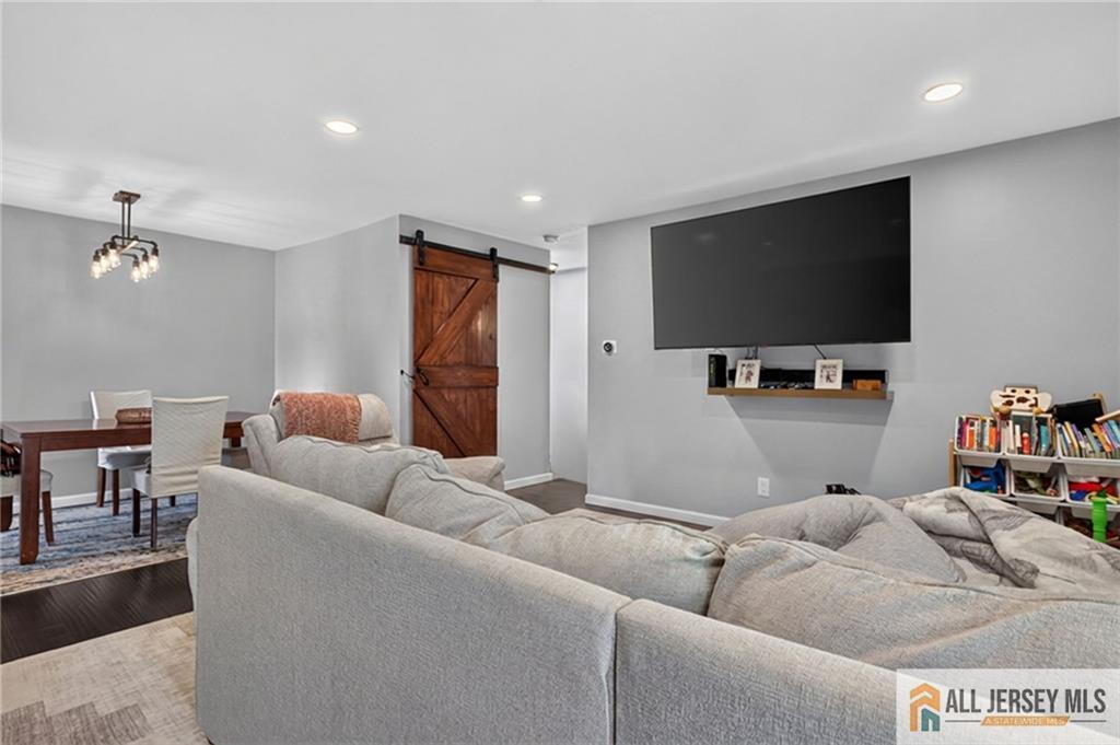 1914 Bayhead Drive Parlin NJ 08859