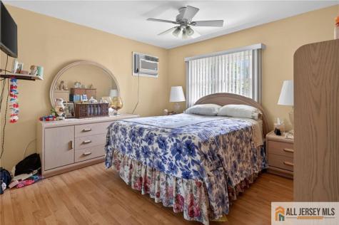 7 W James Place Iselin NJ 08830