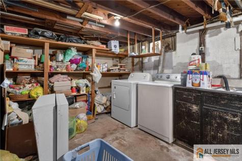 7 W James Place Iselin NJ 08830