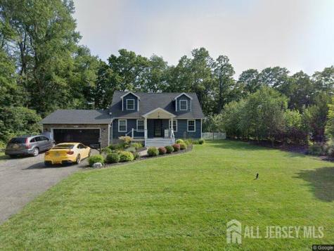 102 Stadelman Avenue Belvidere NJ 07823