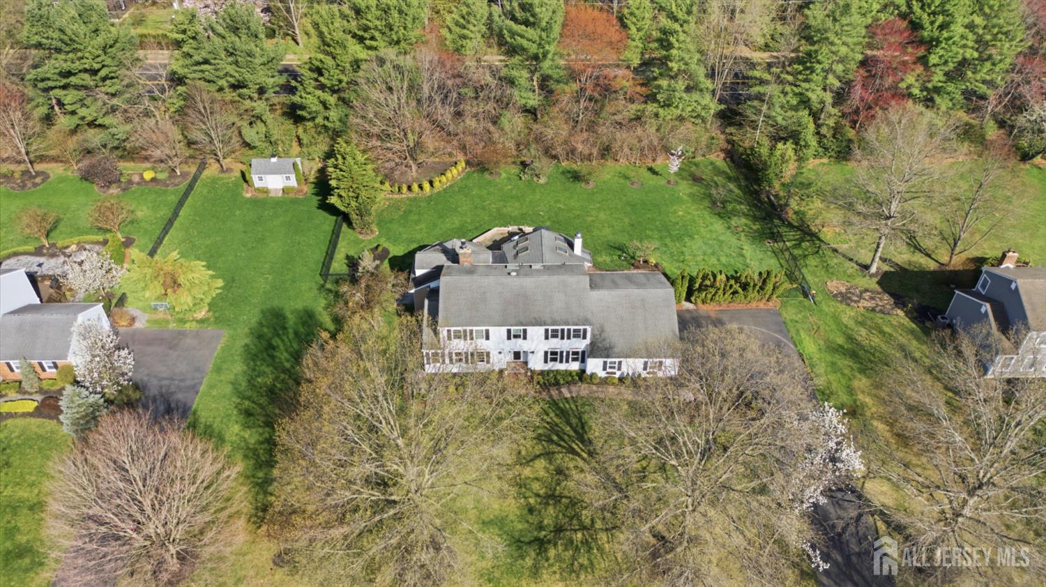 7 Monroe Place Cranbury NJ 08512