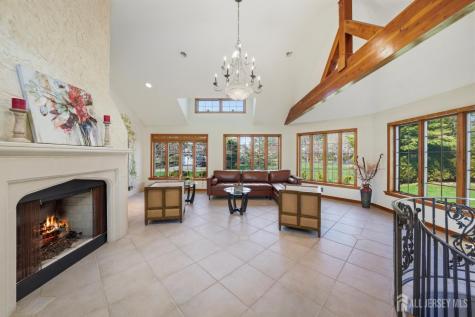 7 Monroe Place Cranbury NJ 08512