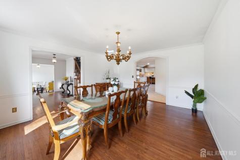 7 Monroe Place Cranbury NJ 08512