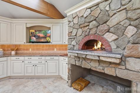 7 Monroe Place Cranbury NJ 08512