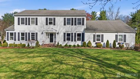 7 Monroe Place Cranbury NJ 08512