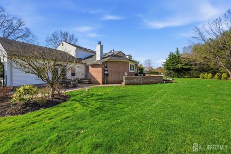 7 Monroe Place Cranbury NJ 08512