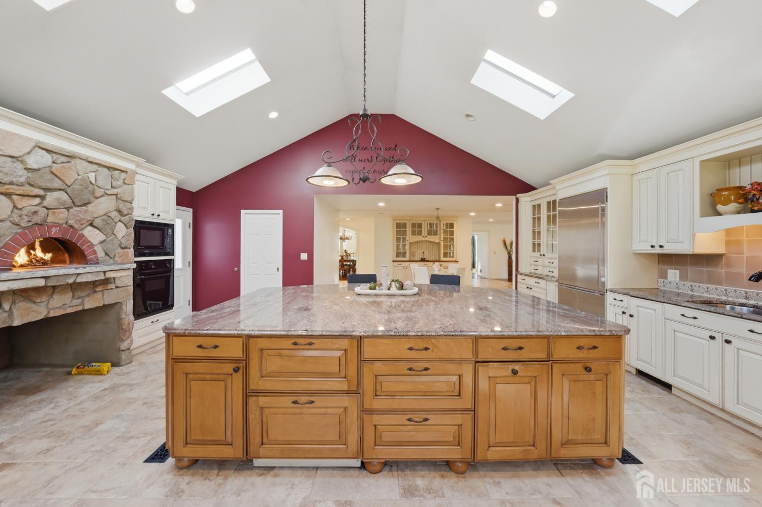 7 Monroe Place Cranbury NJ 08512