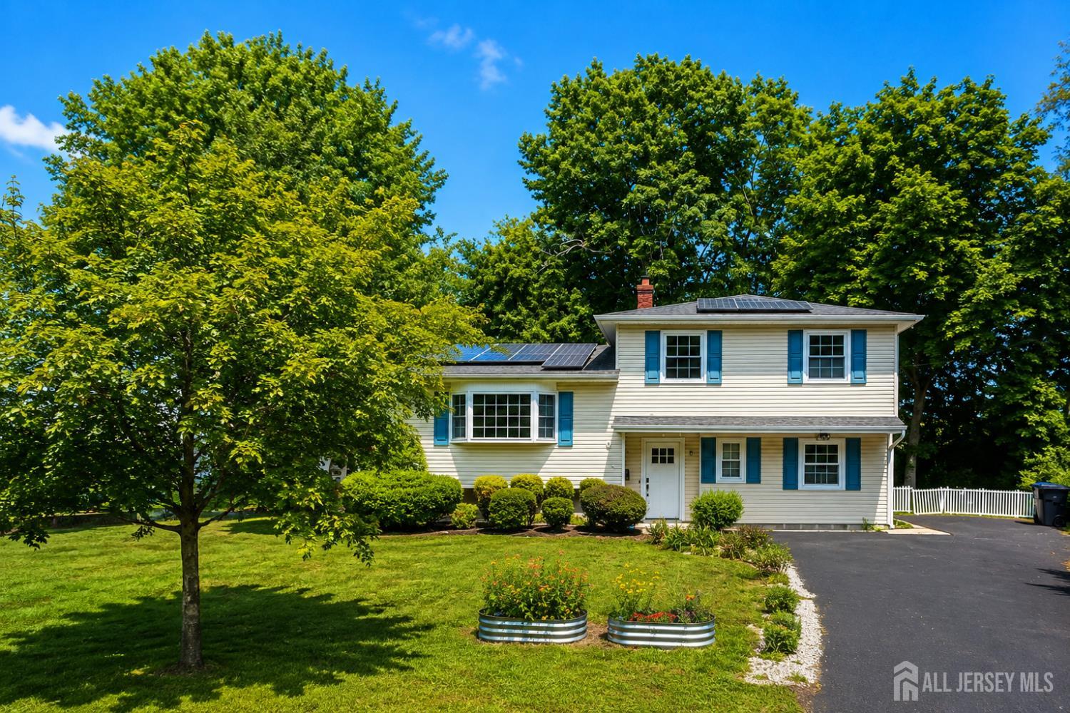 8 Alpine Court East Brunswick NJ 08816