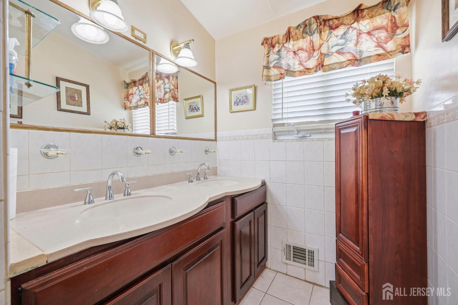 14 Heather Drive Old Bridge NJ 08857