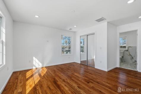 31 Davis Avenue Franklin Twsp NJ 08873