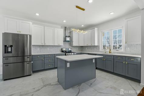 31 Davis Avenue Franklin Twsp NJ 08873