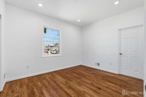 31 Davis Avenue Franklin Twsp NJ 08873