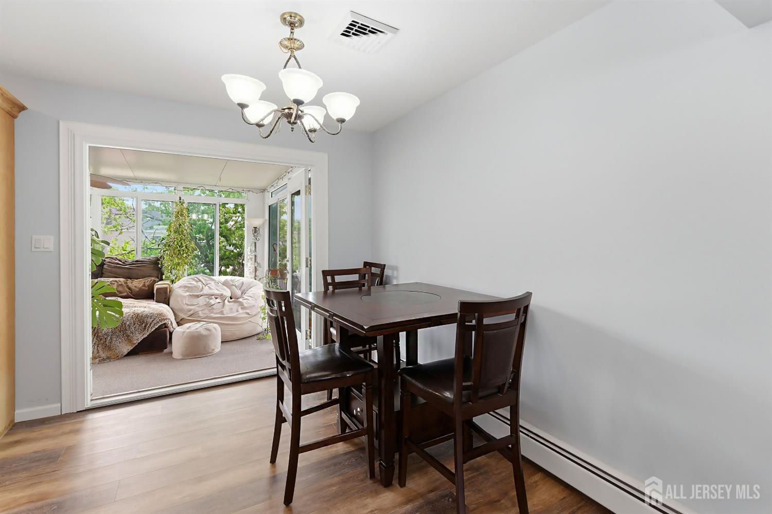 16 E Pleasant Avenue Sewaren NJ 07077