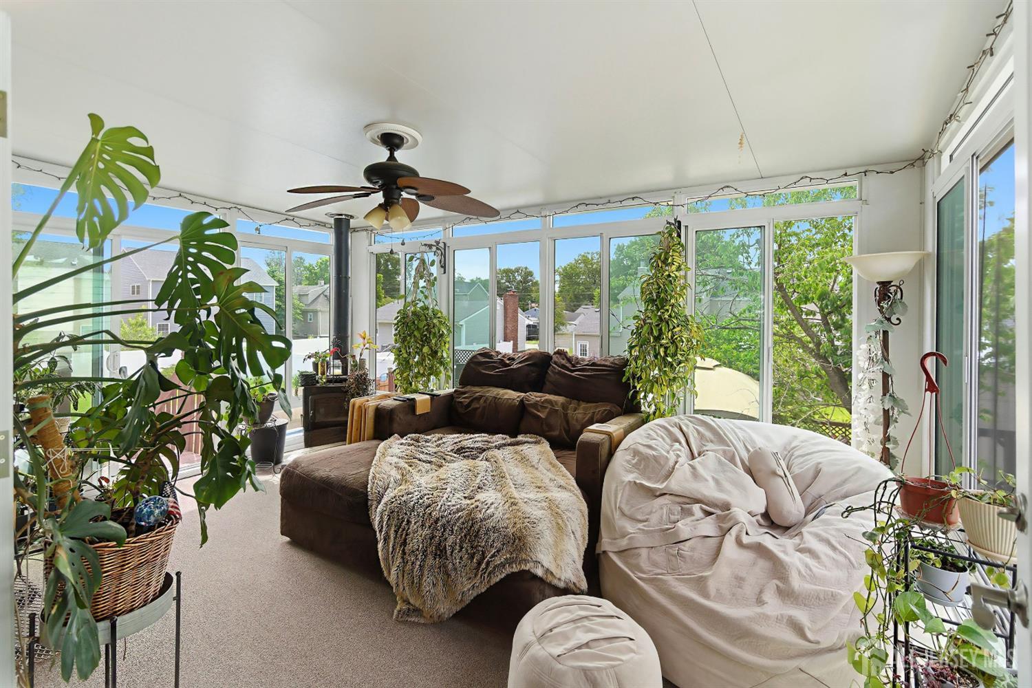 16 E Pleasant Avenue Sewaren NJ 07077