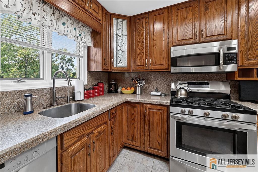 104 Pinewood Road Howell NJ 07731