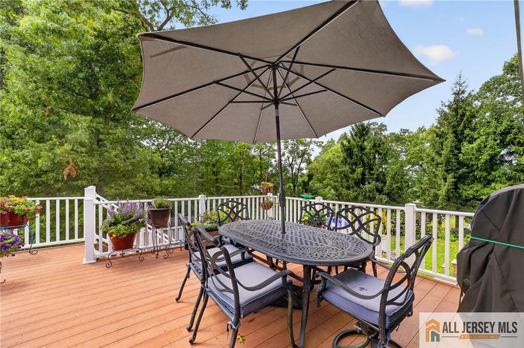 104 Pinewood Road Howell NJ 07731