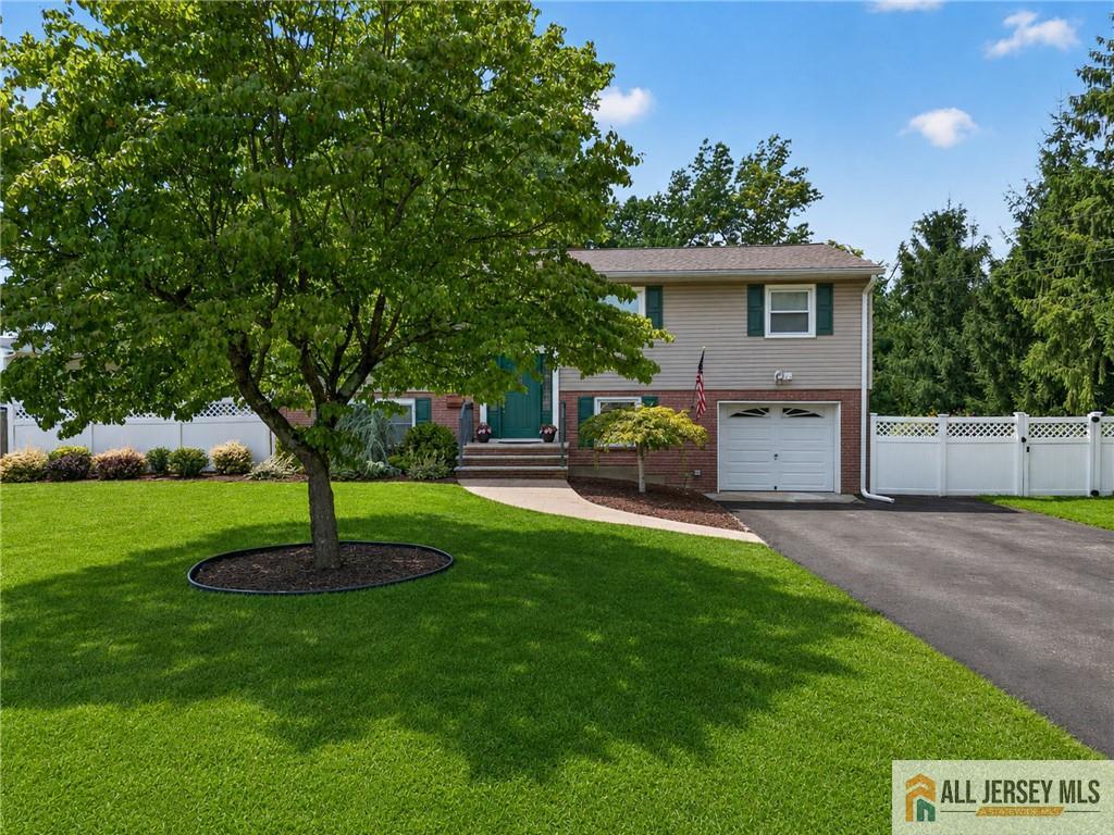 104 Pinewood Road Howell NJ 07731