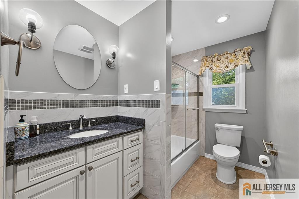 18 Lincoln Avenue East Brunswick NJ 08816