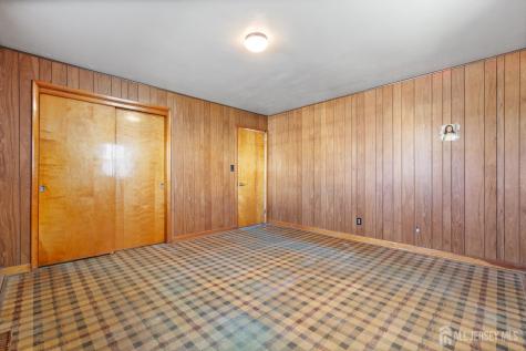 654 Colgate Avenue Perth Amboy NJ 08861