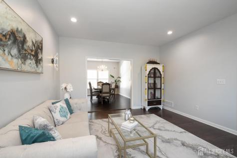 9 Redwood Court Monroe NJ 08831