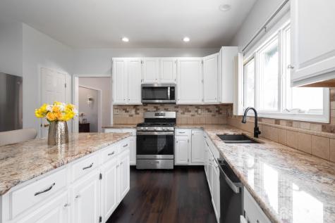 9 Redwood Court Monroe NJ 08831