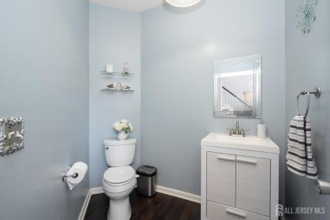 9 Redwood Court Monroe NJ 08831