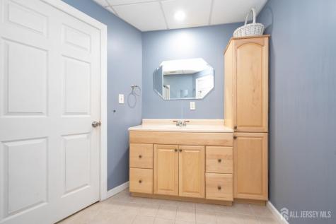 9 Redwood Court Monroe NJ 08831