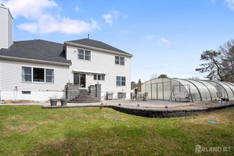 9 Redwood Court Monroe NJ 08831