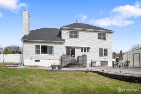 9 Redwood Court Monroe NJ 08831