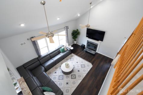 9 Redwood Court Monroe NJ 08831