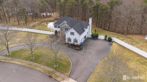 9 Redwood Court Monroe NJ 08831