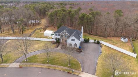 9 Redwood Court Monroe NJ 08831