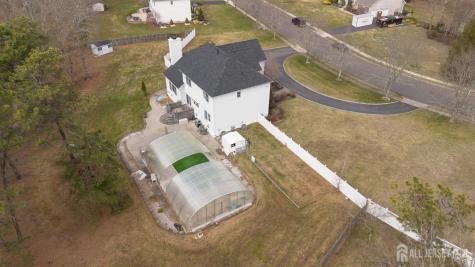 9 Redwood Court Monroe NJ 08831
