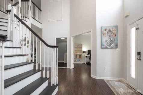9 Redwood Court Monroe NJ 08831