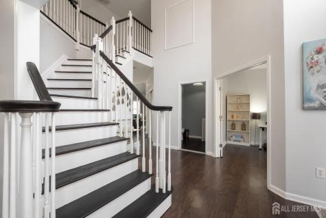 9 Redwood Court Monroe NJ 08831