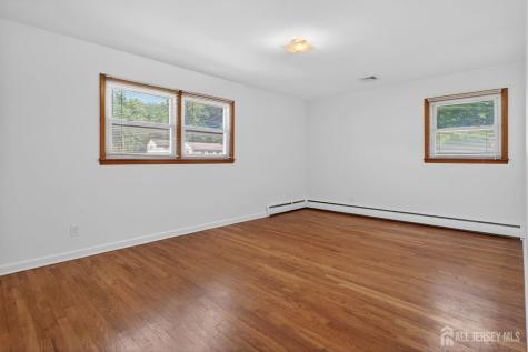 30 Frandsen Avenue South River NJ 08882