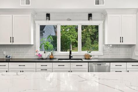 27 Marshall Place Sayreville NJ 08872