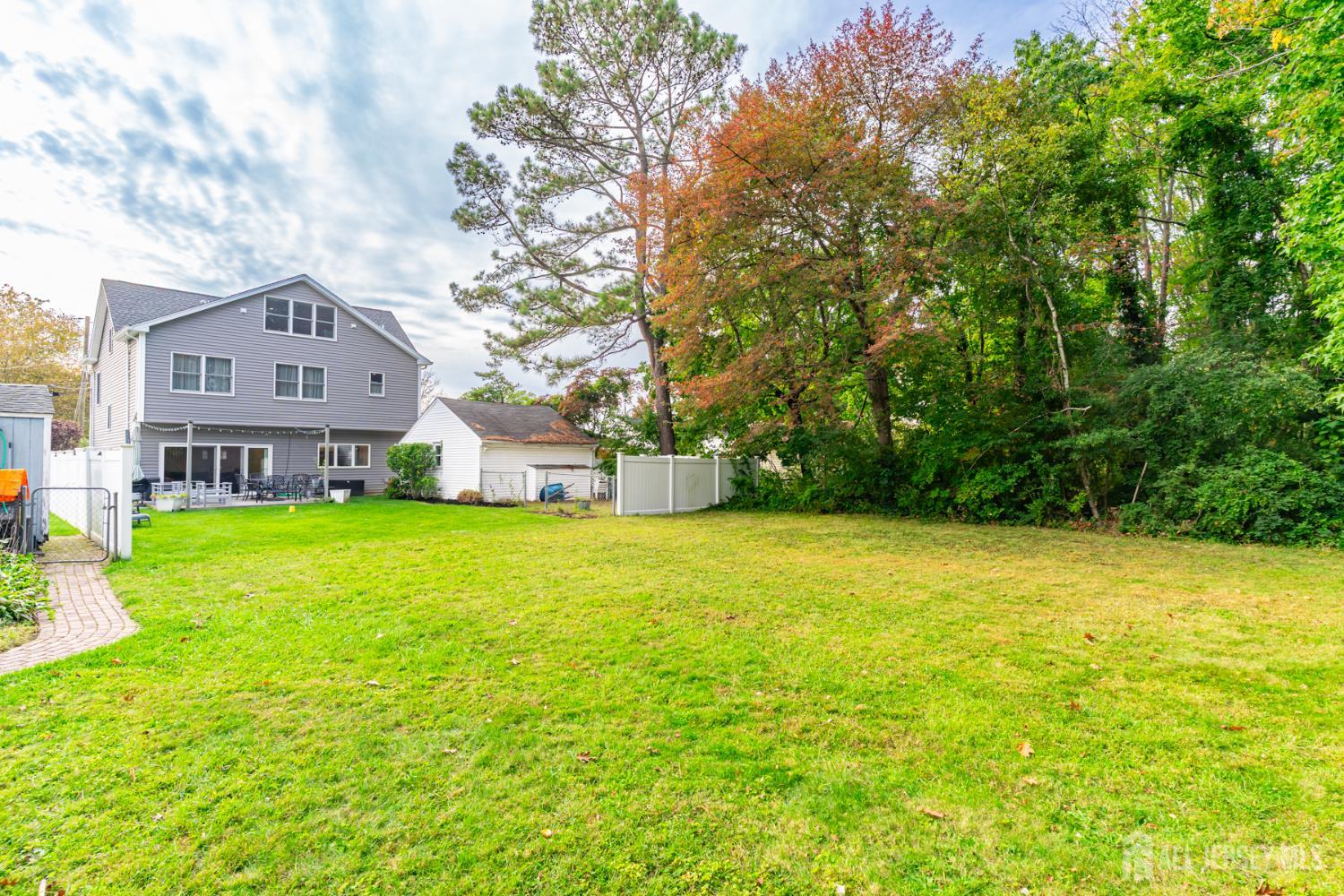 27 Marshall Place Sayreville NJ 08872