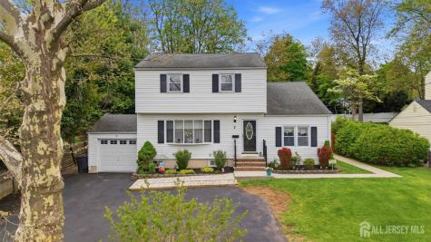 7 Spier Drive Livingston NJ 07039