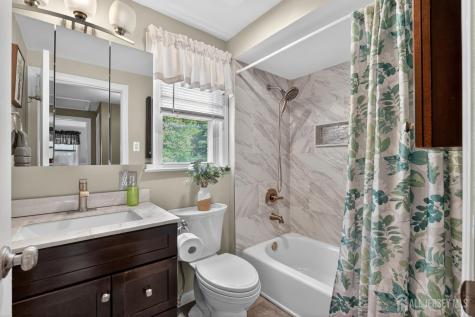 7 Spier Drive Livingston NJ 07039
