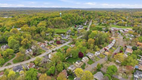 7 Spier Drive Livingston NJ 07039