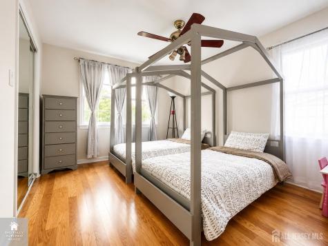 17 Ridge Road Edison NJ 08817
