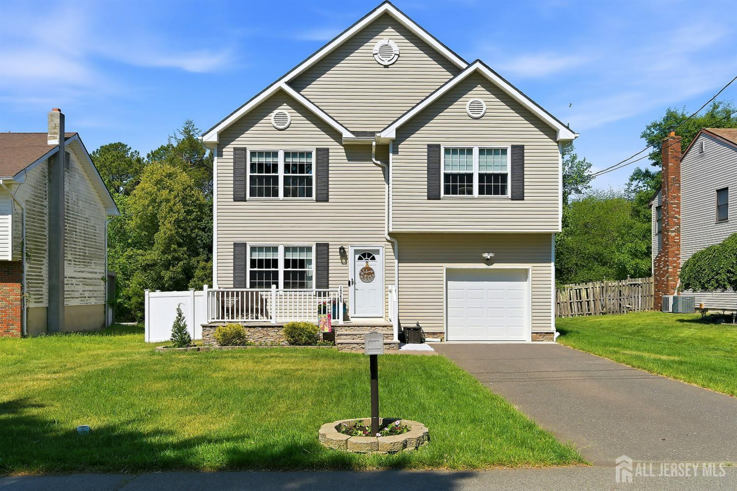 1346 Lee Way Lacey NJ 08731