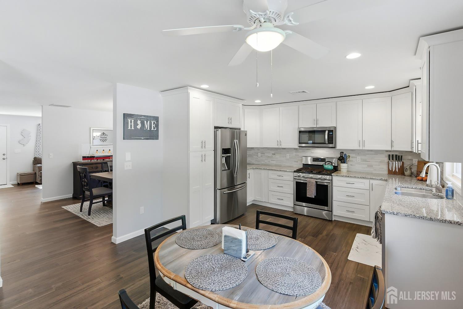 1346 Lee Way Lacey NJ 08731