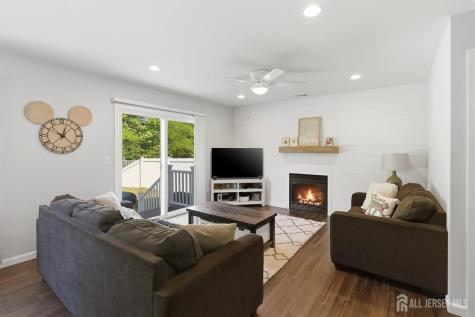 1346 Lee Way Lacey NJ 08731