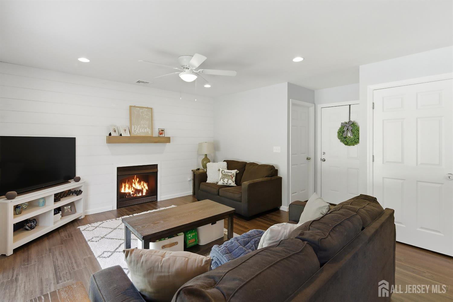 1346 Lee Way Lacey NJ 08731