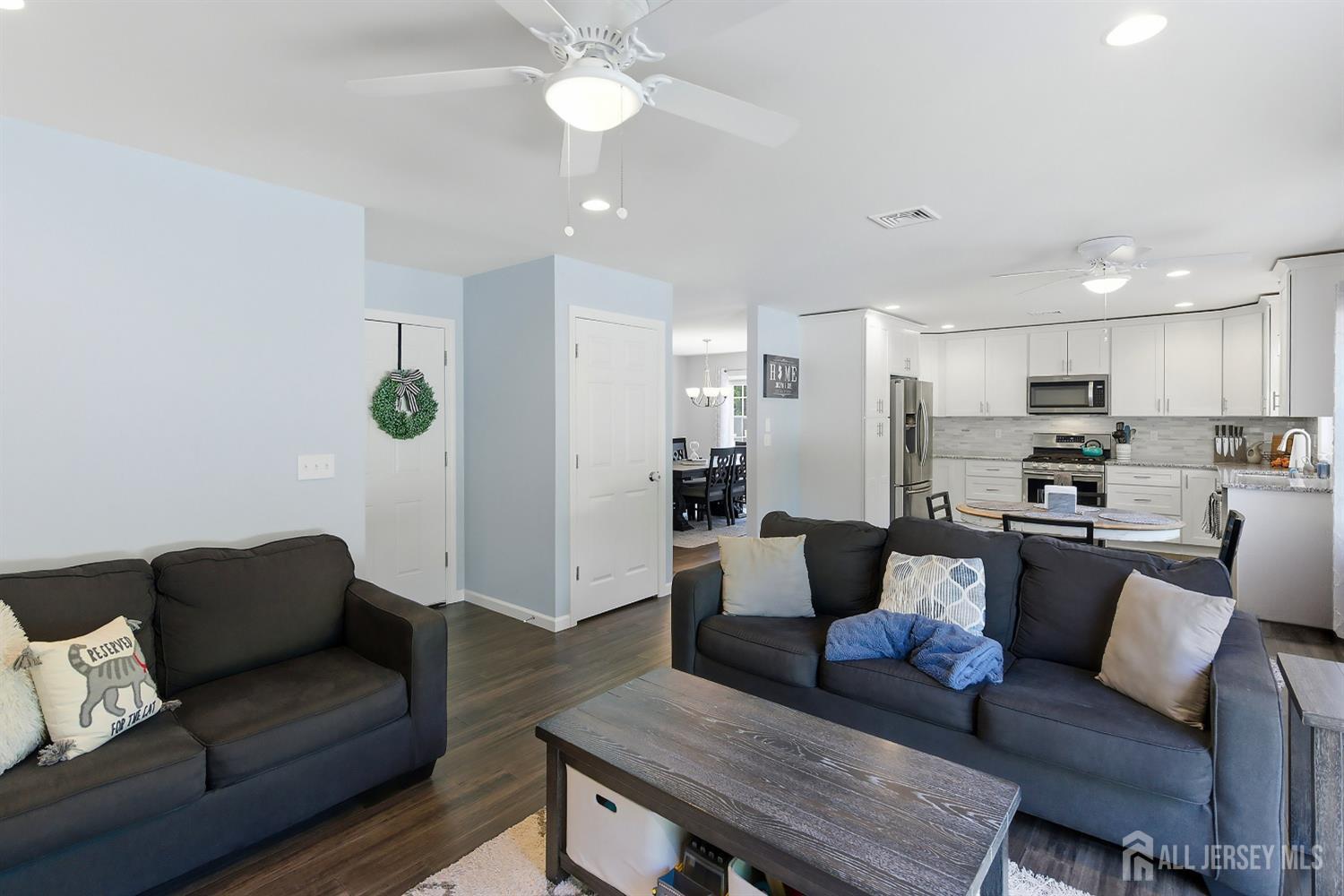 1346 Lee Way Lacey NJ 08731