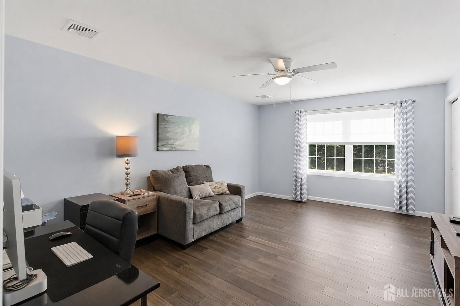 1346 Lee Way Lacey NJ 08731