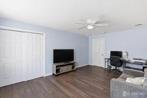 1346 Lee Way Lacey NJ 08731